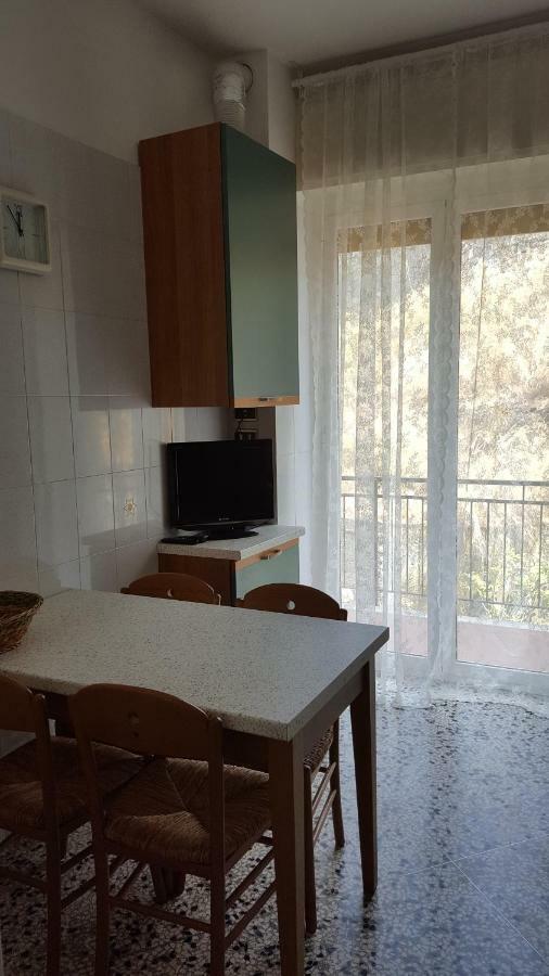 Casa Patrizia Apartment Ноли Екстериор снимка
